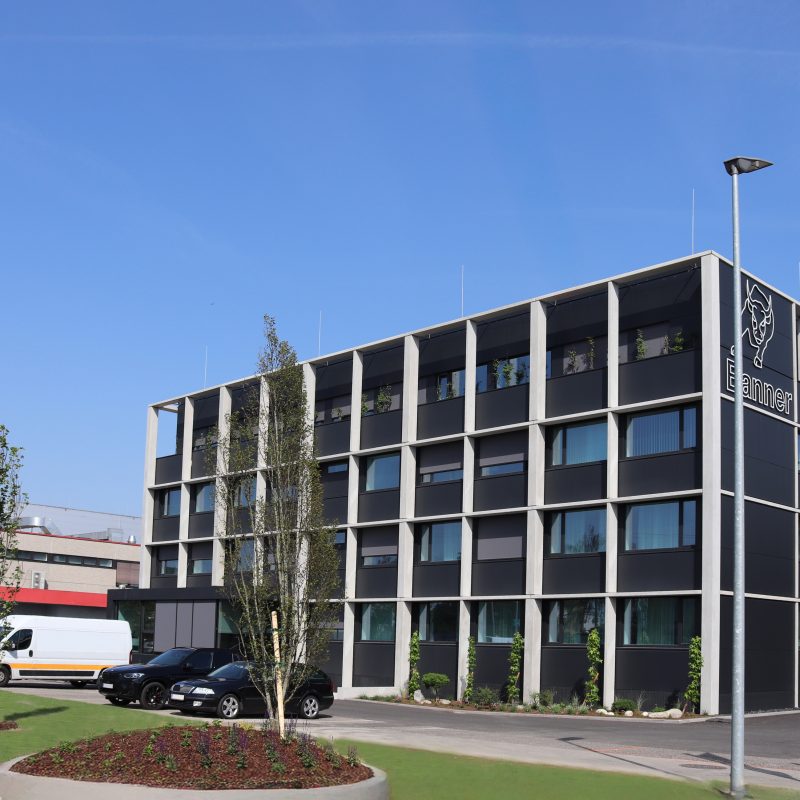Banner Bürogebäude